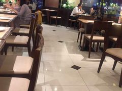 大堂-必胜客(东兴商厦店)
