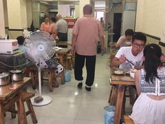 大堂-东北熏肉大饼(大学南路店)