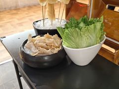 -鲜入唯煮·港式海鲜牛肉火锅(金宝街店)