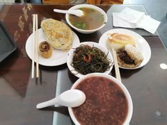 -聚德华天护国寺小吃(甜水园店)