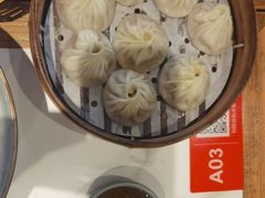 -馋三尺蟹粉小笼(人民广场店)