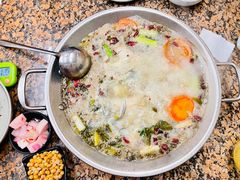 -小饕荟雅安贡椒鱼鲜馆(广福桥店)