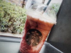 -星巴克(上海虹桥新天地二店)
