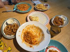 -菲滋意式餐厅(金华银泰城店)