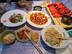 -肥肥虾庄·金牌油焖大虾(汉口城市广场店)