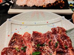 -山川小町·极番烧肉(新地假日广场店)