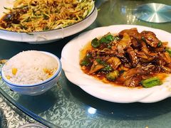 -老码头黑皮肘子锅包肉熏酱水饺(文政街店)