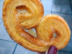 蝴蝶酥-上海哈尔滨食品厂(淮海中路店)