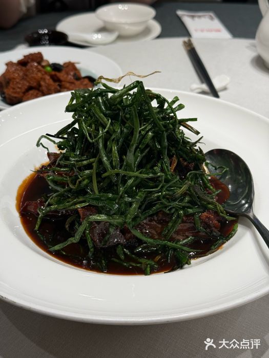 新吉士·上海菜(浦东LCM置汇旭辉店)吉士葱烤大排图片