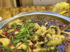 -乡土特色.冷锅鱼.牦牛肉汤锅