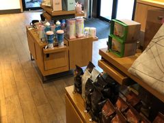 零售区-星巴克(红房子店)