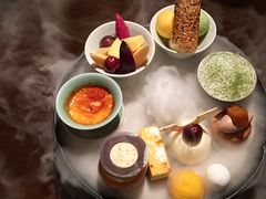 甜品总汇-湖滨28中餐厅·西湖宴·杭州君悦酒店