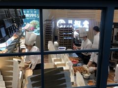 面包甜点陈列柜-月枫堂(长春这有山店)