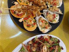 -覃记海鲜美食餐厅