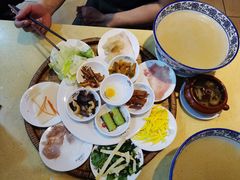 -桥香园云南过桥米线(金马碧鸡店)