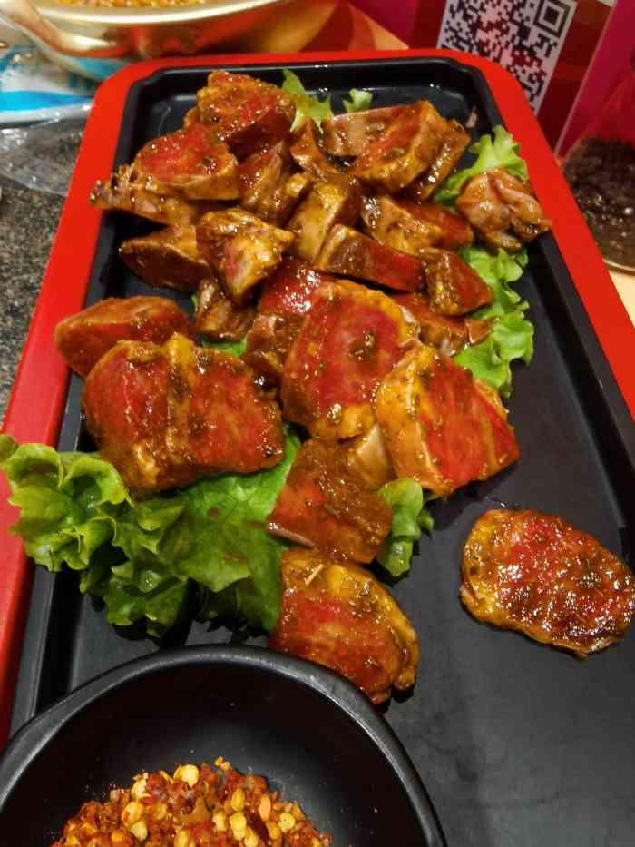 齐道牛烤肉平谷店今天试营业了开业有优惠哈首先环境特别好干净整洁