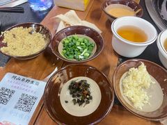 -阿山卓·野生菌火锅·纳西火塘烤肉