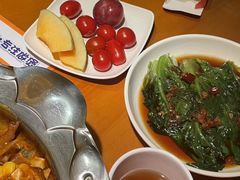 -钳小厨疯味1987肉蟹煲(美一城广场店)