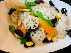 -河畔春天时尚餐厅