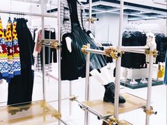 -ZARA(大上海时代广场店)