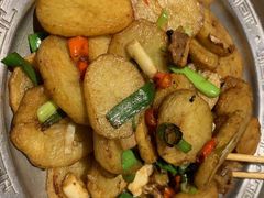 -95号酱骨·一块豆腐(展春园西路店)