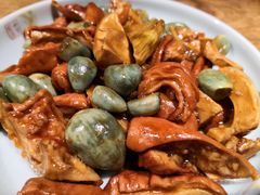 腊八蒜烧肥肠-小吊梨汤·北京菜·烤鸭(鸟巢店)