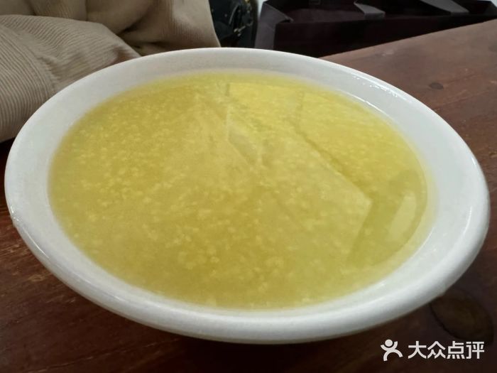 宝瑞门钉肉饼店小米粥图片