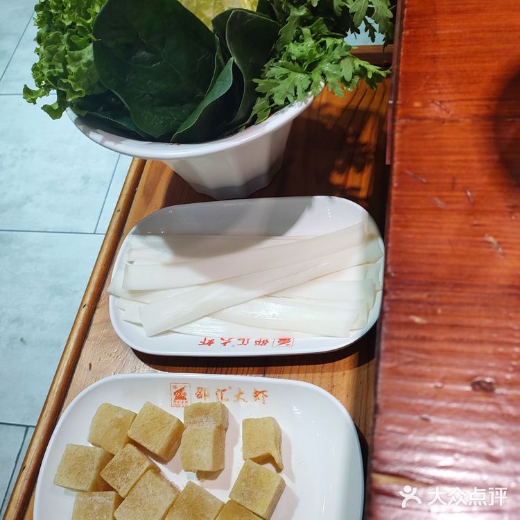 俩人1张票子吃的哏嘎饱❗