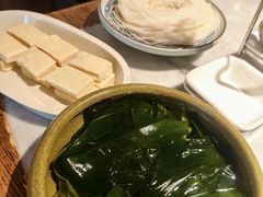 -尚尚仙·酸汤猪手·猪肚鸡火锅(华联万柳购物中心店)