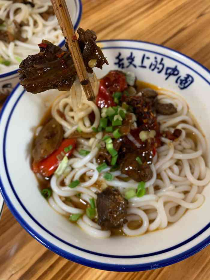 福喜洪江鸭子粉-"哈哈……一进门先一顿拍,老板娘楞着看着我.