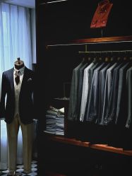 -优刻西服西装定制(金轮国际广场店)