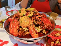 -肥肥虾庄·金牌油焖大虾(汉街SKP店)