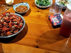 -琥珀老六龙虾(四里河店)