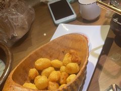 恩施坑土豆-帅巴人舅母子腊蹄民俗村