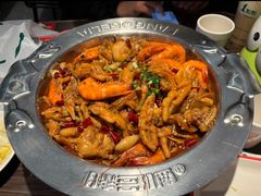 -胖哥俩肉蟹煲(济南世茂国际广场店)