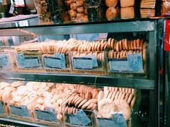 -红房子西点(汇联商厦天钥桥路店)