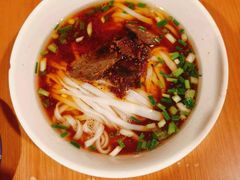 -矮子粉店1985·长沙米粉(湘春路店)