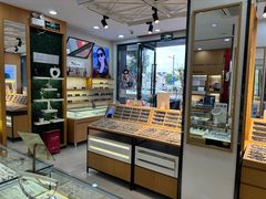 -光明眼镜·蔡司授权(徐泾店)