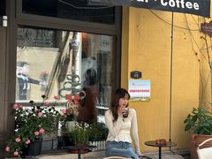 -鲁邦国际风情街(麦世达韩国精品百货店)