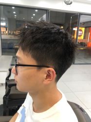 -尤司男士国潮理发馆