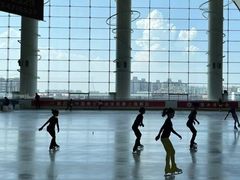 -世纪星滑冰俱乐部(万象城店)