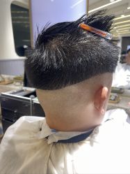 -PE SALON
