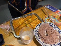 -洱火云南酸菜牛肉火锅(石景山当代商城店)