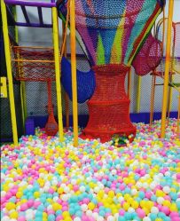 -蹦贝运动中心·蹦床·攀岩·闯关(龙岗店)