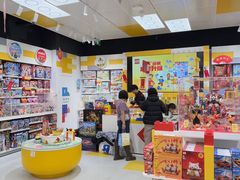 -王府井百货熙地港店