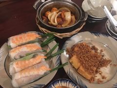 -Cuc Gach Quan Restaurant