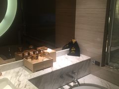 -上海中航虹桥机场泊悦酒店
