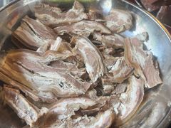 -老石黑山羊毛驴肉火锅(金凯广场店)