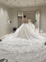 -Renee芮亦婚纱(原丽莎)