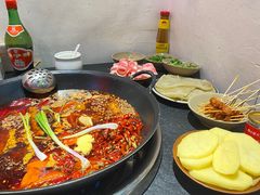 -四小区火锅·巷子里的重庆火锅(花照壁店)